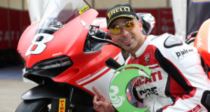 Ducati 1299 Superleggera sul podio con Alessandro Valia
